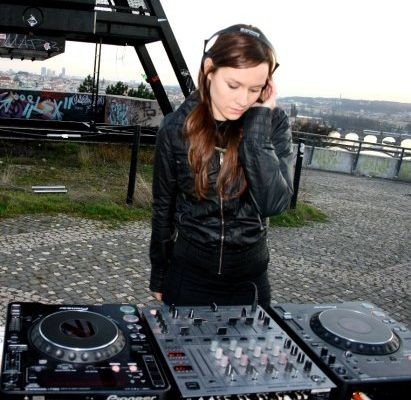 Djane Katie (progressive house,minimal)